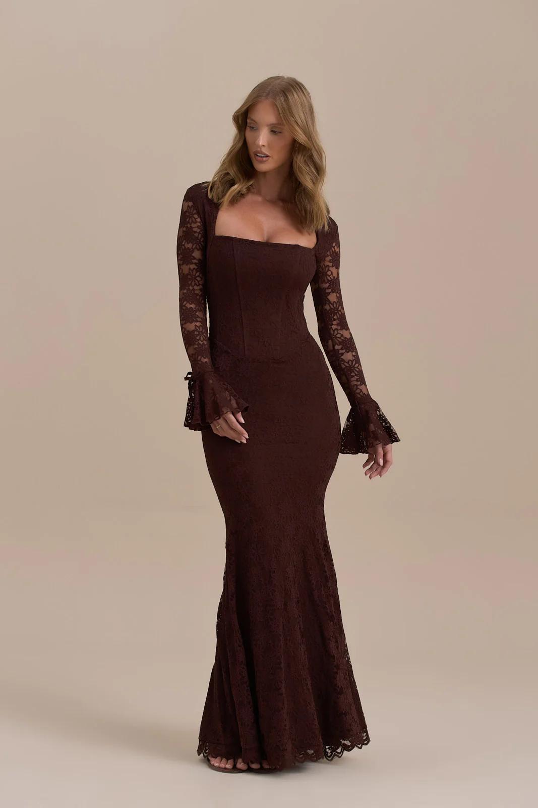 Spitzen-Meerjungfrau-Maxi-Kleid → Kant Zeemeermin Maxi-jurk