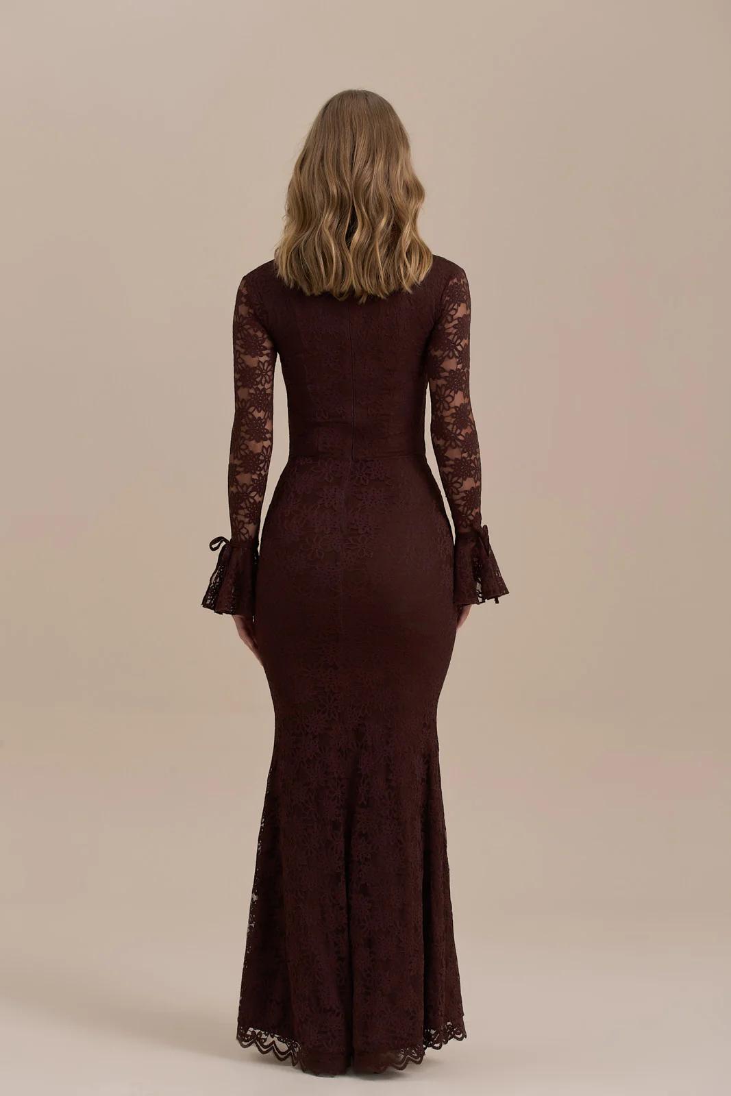 Spitzen-Meerjungfrau-Maxi-Kleid → Kant Zeemeermin Maxi-jurk