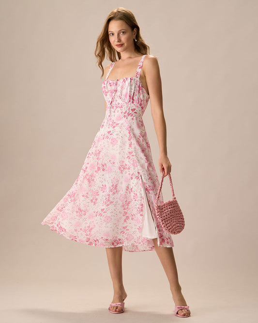 De roze midijurk met vierkante hals, bloemenprint en ruches