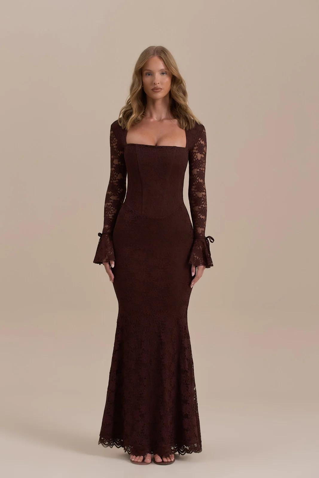 Spitzen-Meerjungfrau-Maxi-Kleid → Kant Zeemeermin Maxi-jurk