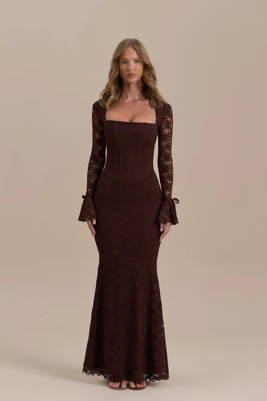 Spitzen-Meerjungfrau-Maxi-Kleid → Kant Zeemeermin Maxi-jurk