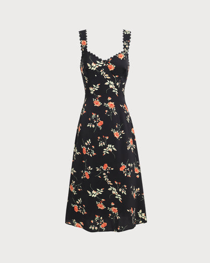 Zwart bloemenjurk met ruches en spaghetti bandjes in maxi-lengte