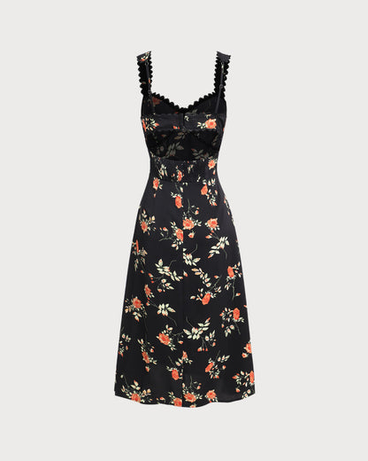 Zwart bloemenjurk met ruches en spaghetti bandjes in maxi-lengte